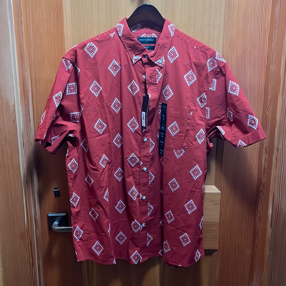 Short sleeve shirt